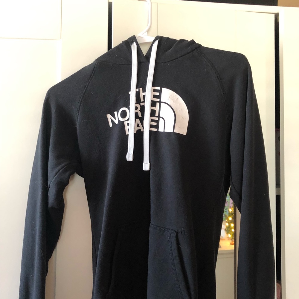 North Face women’s sweatshirt